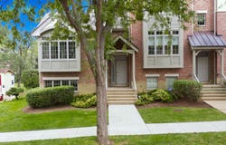 60 E Hattendorf Avenue, Roselle, IL 60172