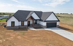 12702 Sierra Lane, Elgin, OK 73538