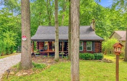 410 Apple Hill Drive N, Howard, OH 43028