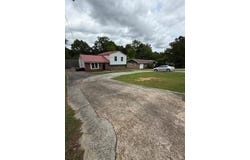 1221 DENTON ROAD, Dothan, AL 36303