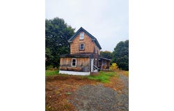 76 Riverside Street, Milo, ME 04463