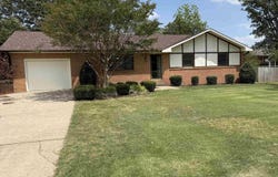 755 N 12th Ave, Piggott, AR 72454