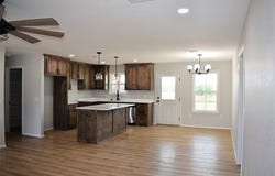 2915 E 2090 Road, Hugo, OK 74743