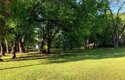 1106 E 23rd Street S, Independence, MO 64050