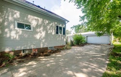 105 7th Street, Lincoln, IL 62656