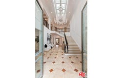 812 N Bedford Dr, Beverly Hills, CA 90210