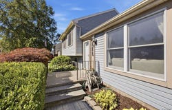 13 Inglesid Lane, Liverpool, NY 13090