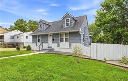 407 N Fairview Avenue, Liberty, MO 64068