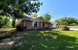 112 Meadowlark Road, Eufaula, OK 74432