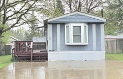109 Cadillac Avenue, Houghton Lake, MI 48629