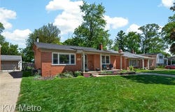 210 W Lawrence Avenue, Royal Oak, MI 48073