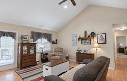 1048 Twelve Oaks Drive, Lawrenceburg, KY 40342