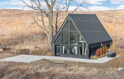 2613 335th St, Chelsea, IA 52215