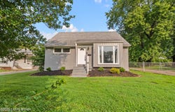 7716 Dingle Dell Rd, Louisville, KY 40214