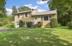 22 Apple Tree Drive, Rhinebeck, NY 12572