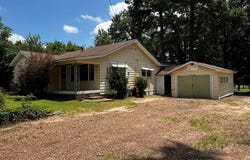714 Genoa RD, Texarkana, AR 71854