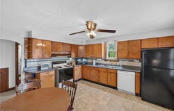 2984 Massillon Road, Akron, OH 44312