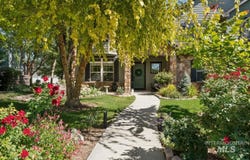 1322 N Seven Golds Ave, Eagle, ID 83616