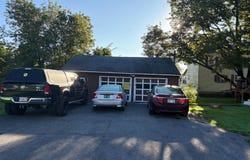 21 Dempster St, Ravena, NY 12143