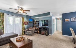 21 Jockey Lane, Tinton Falls, NJ 07753