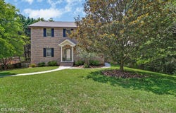 107 Chestnut Hill Rd, Oak Ridge, TN 37830