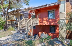 111 Comanche Pt, Point Venture, TX 78645