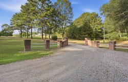 1030 GOLF COURSE Rd, Jasper, AL 35504