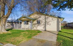 762 S 2nd Ave, Connell, WA 99326
