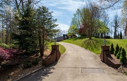 54 Three Oaks Drive, Bristol, TN 37620