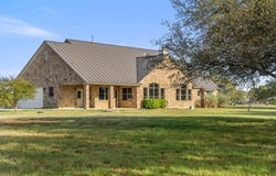 118 Landon's Way, Blanco, TX 78606