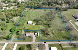 818 E 8th Street, Chandler, OK 74834