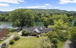 407 Eagle Bend Lane, Clinton, TN 37716