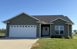 903 Bluegrass Drive, Corning, IA 50841
