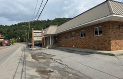 658 Main St, Rainelle, WV 25962