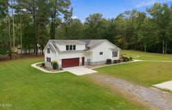 900 Perrytown Road, New Bern, NC 28562