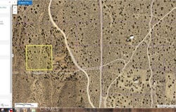 223 Avenue Y14, Llano, CA 93544
