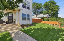 1224 E 8TH St, TheDalles, OR 97058