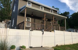 12 Logan St., Ohiopyle, PA 15470