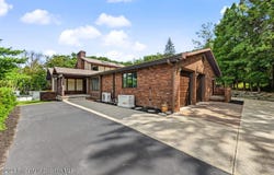 4372 Elmhurst Boulevard, Dunmore, PA 18505