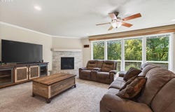 31193 Pittsburg Rd, StHelens, OR 97051