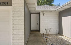 2207 S Nettleton Avenue, Springfield, MO 65807