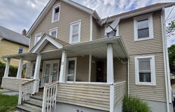 11 Windsor Place, Norwalk, CT 06854