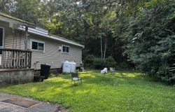 83 West Shore Drive, Raymond, NH 03077