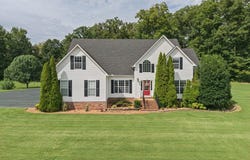 150 LANCELOT LN, PARIS, TN 38242