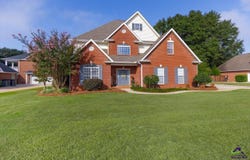 211 White Columns Drive, Kathleen, GA 31047-2059