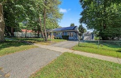 369 Breckwood Blvd, Springfield, MA 01109