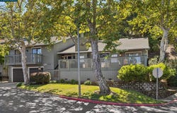 1792 Saint Andrews Dr, Moraga, CA 94556