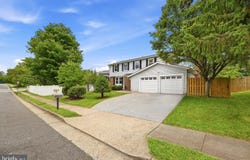 107 APPLETREE DR NE, LEESBURG, VA 20176