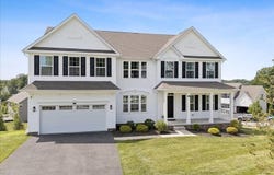 2 Vansickle Ct, Roxbury Twp., NJ 07850-1687