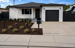 201 Barozzi Ave, Modesto, CA 95351